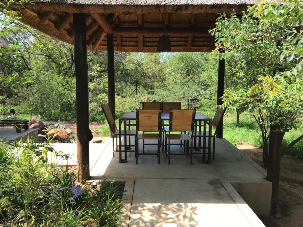 11 Raptors Lodge โฮดสปรูท ภายนอก รูปภาพ